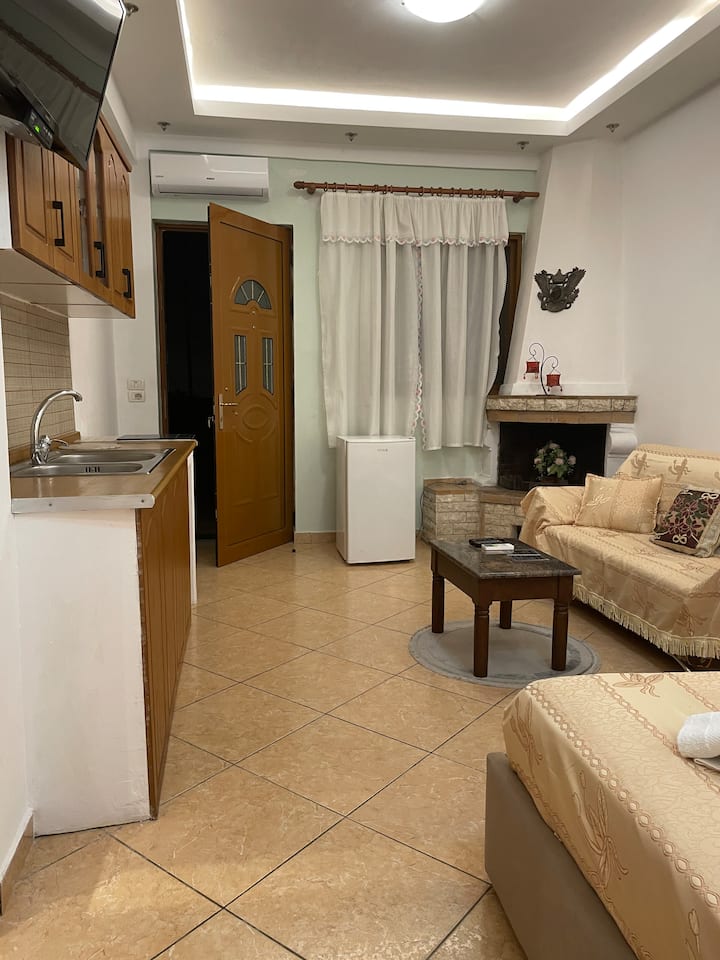 Guest House Joal/room 1 - Përmet