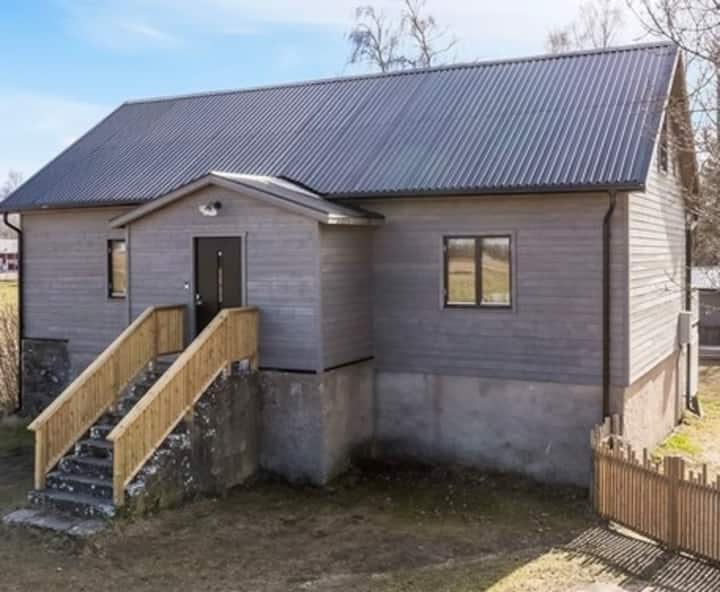 Sommarboende I Lantlig Idyll Med Bra Utgångsläge. - 