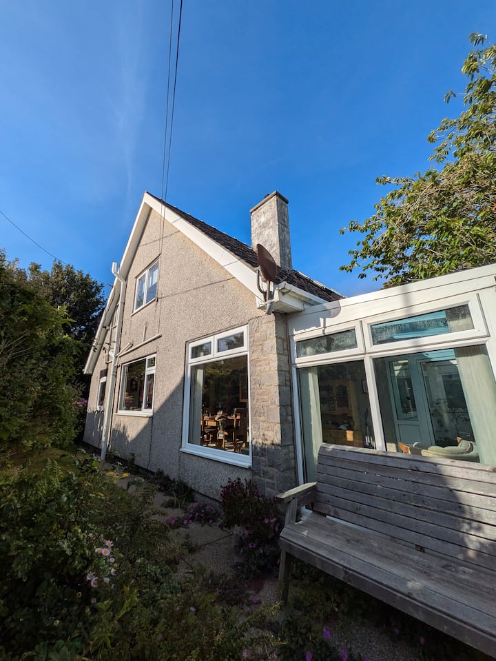 Cosy Family Home, Short Walk To Nefyn Beach - Nefyn