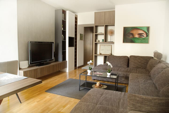 Train & Chill - Cozy Apartment Close To Station - Wien