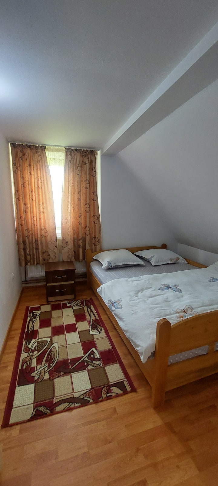 Camera 5 - Gârda de Sus