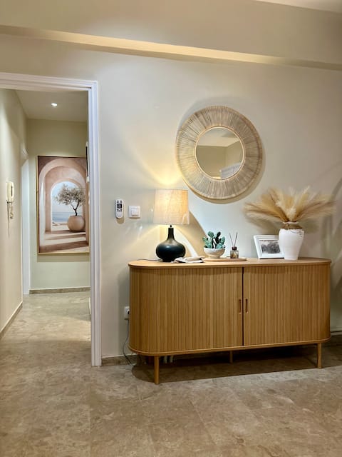 Top Airbnb: Kallipoli, Piraeus. Spacious family room in Φρεαττύδα