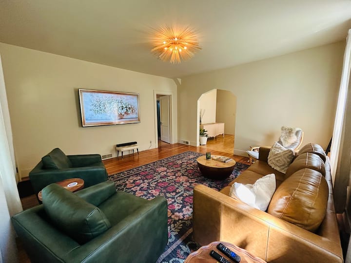 The Wildflower House - Manistee, MI