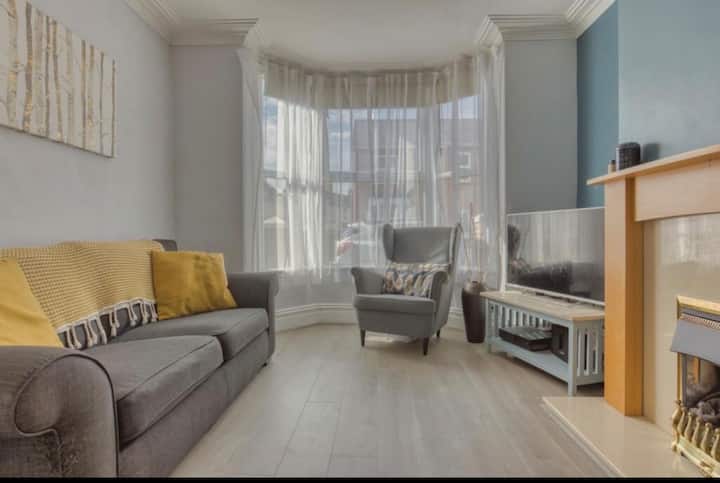 Cozy Private Room With Wi-fi In A Friendly Home - Taunton