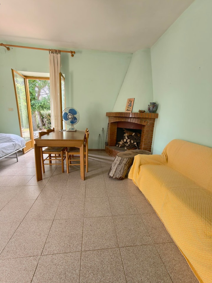 Vintage Calabrian Mountain Home With Wide Views - Provincia di Cosenza