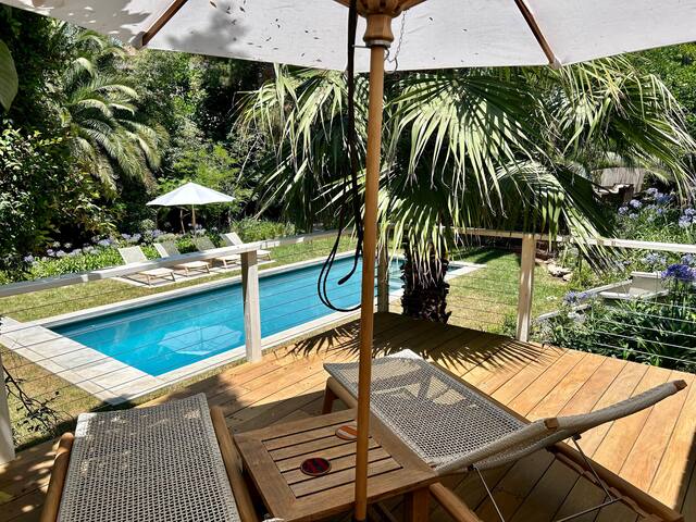 Beach Retreat in Private Park-Like Setting gallery image 4