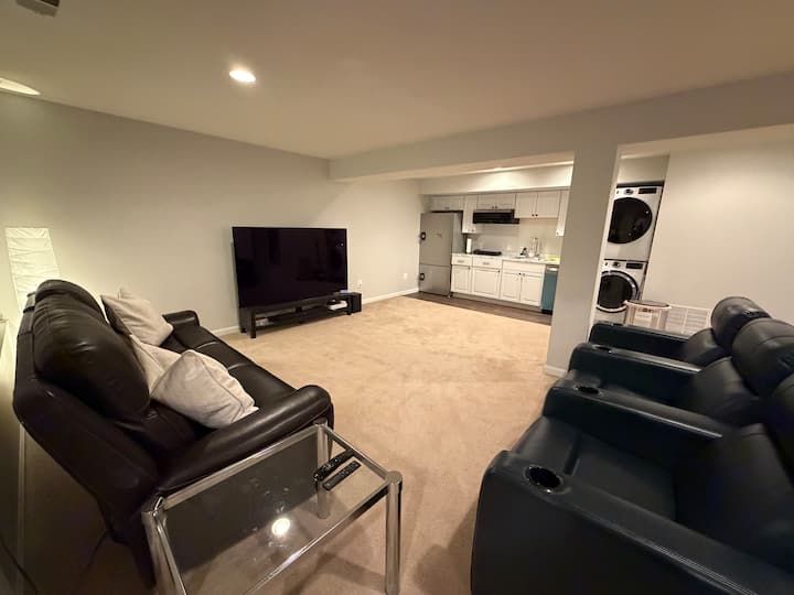 Basement In Gainesville - Gainesville, VA
