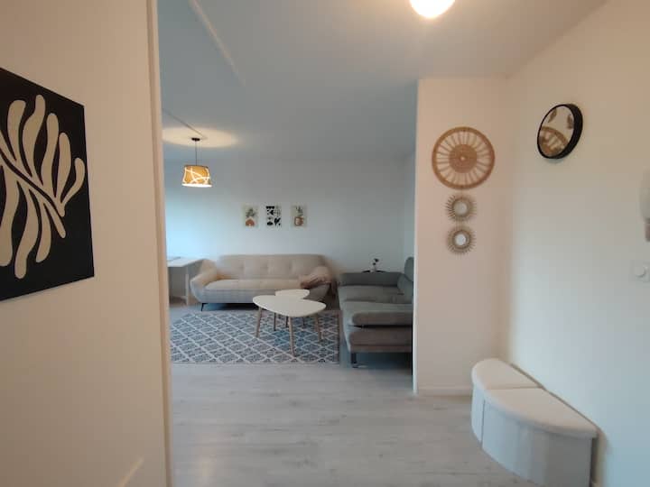 Grand T3 Lumineux • 2 Ch • Parking Gratuit - Lormont