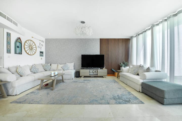 Luxury Villa In Durrat Albahrain - Bahrain