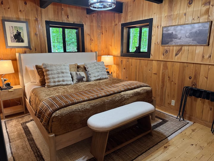 If hibernation is your thing, welcome to the Bear Room bedroom! A king sized bed with extra cozy bedding will keep up to two guests comfortable all night long.