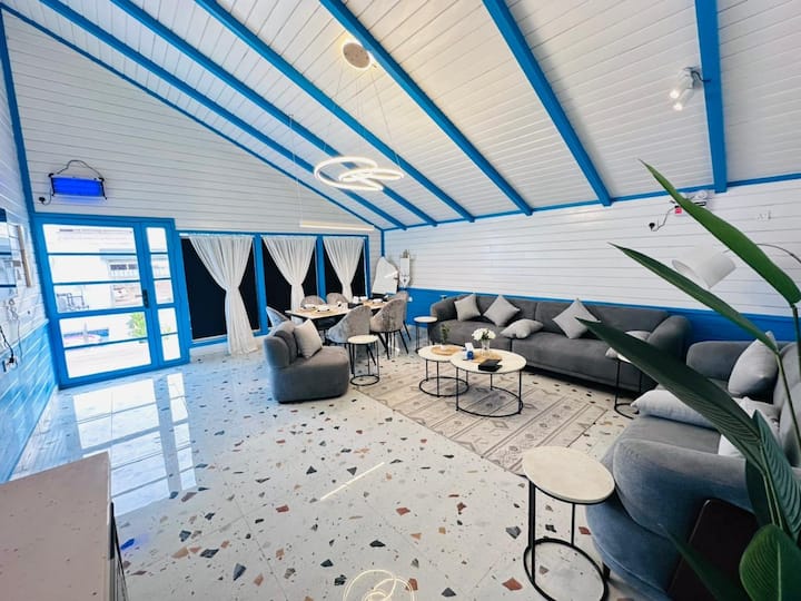 Rh33 شاليه سانتوريني اكواخ جريس | Greece Chalet - Jeddah
