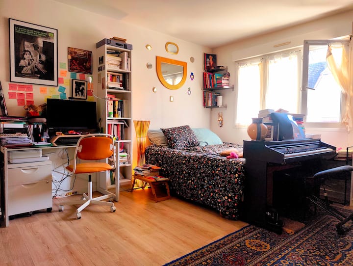 Studio Chaleureux Avec Terrasse - La Courneuve