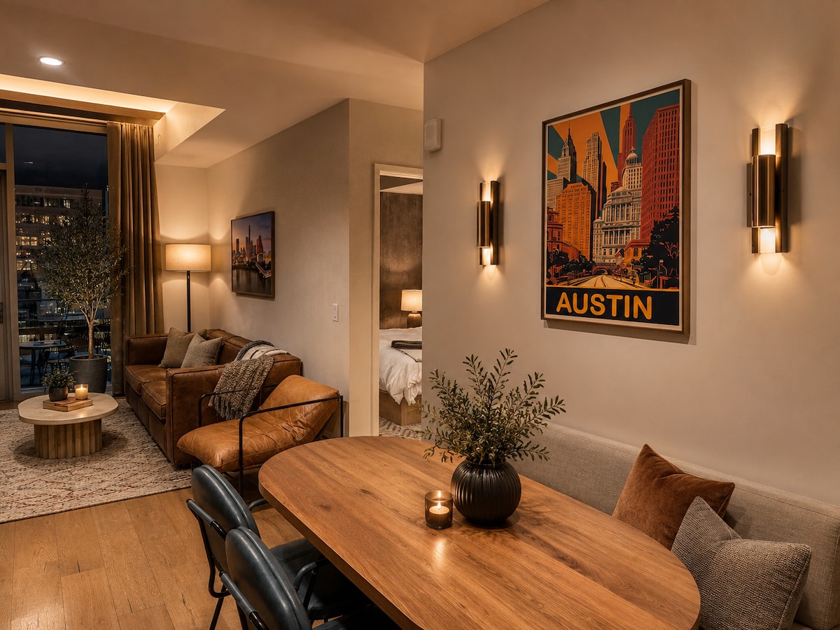 Rainey Street Luxury High Rise with Rooftop Pool
