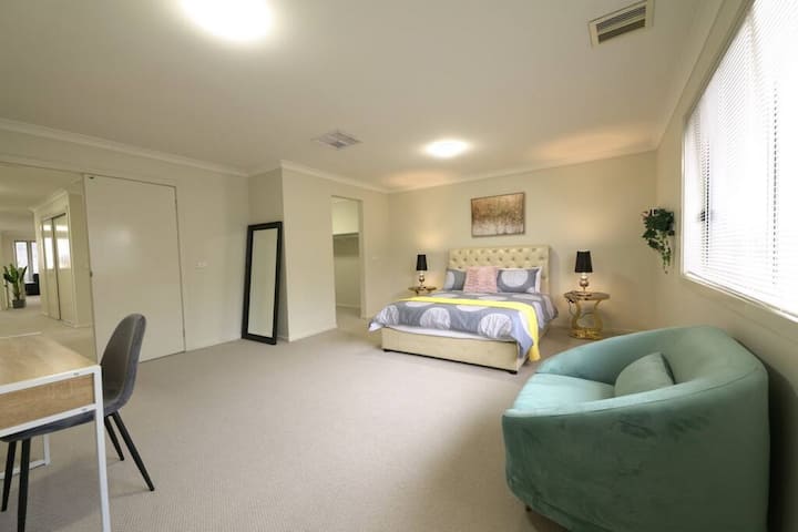 Stayau Point Cook Spacious 6br Modern Group Stay - Point Cook