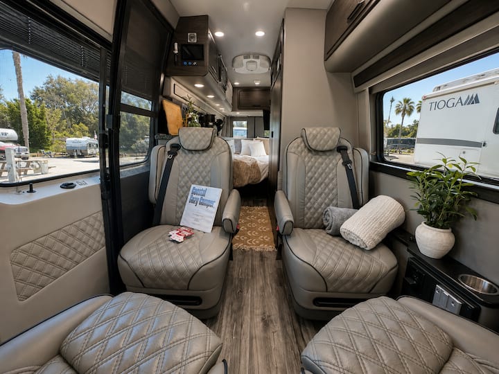 Coastal Cozy Camper • Walk To Beach + Pool & Spa - Oceanside, CA