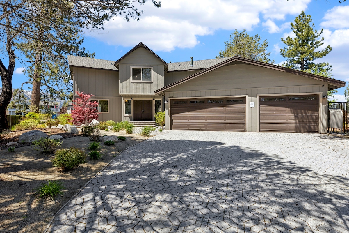 Pinecrest Cottage — view 4