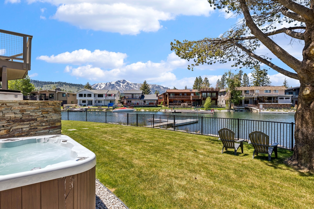 Pinecrest Cottage — view 3