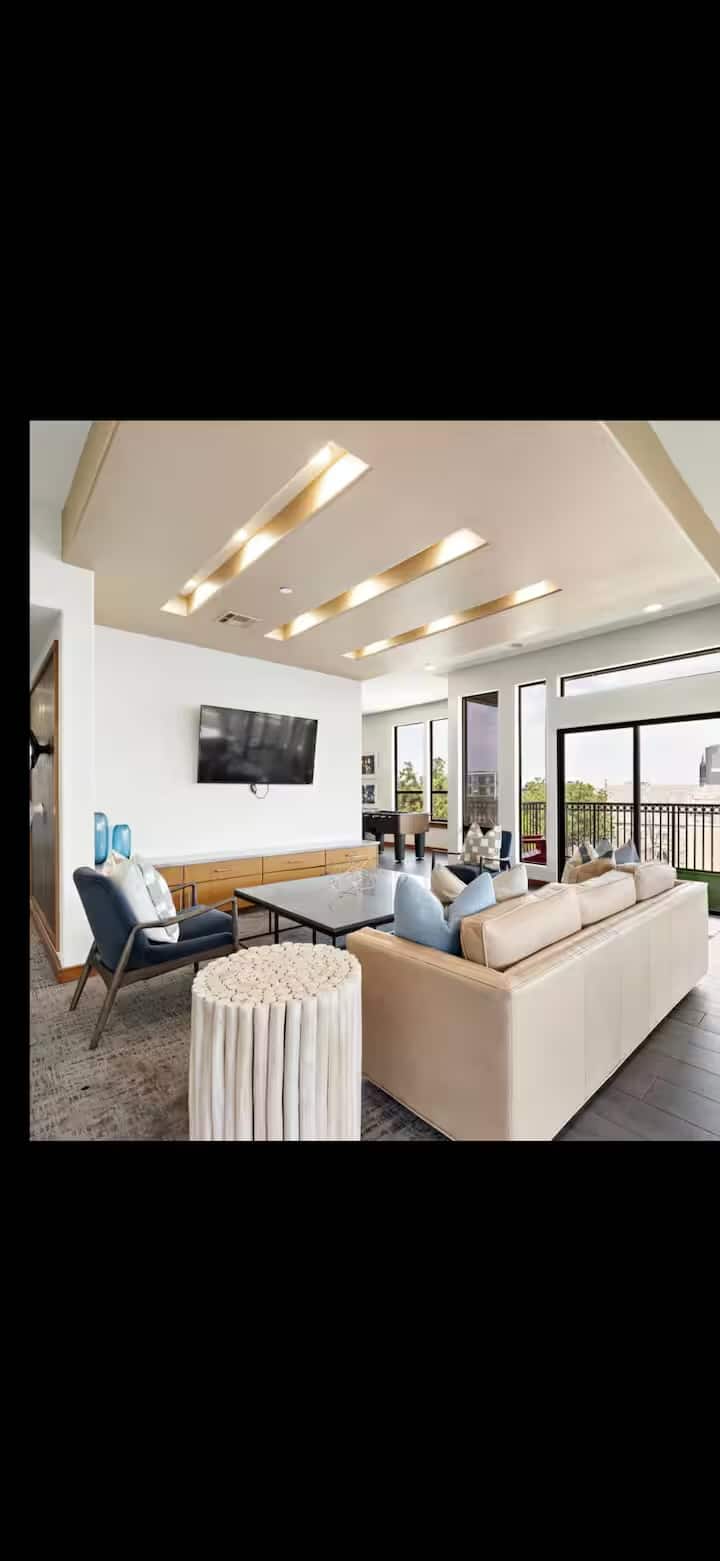 Luxury Unit In Midtown Houston - Houston, TX