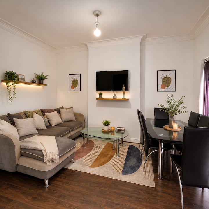 The Mancunian Pride Retreat - Altrincham