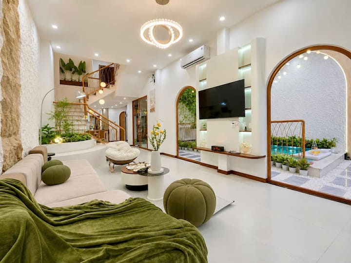 5br Villa Steps To Beach My Khe Pool Sauna Karaoke - Vietnam