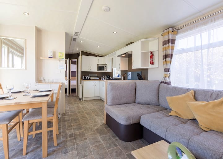 Silver 2 Bedroom Holiday Home (Pet) - Brean