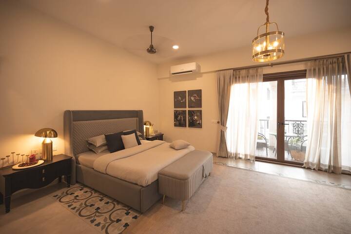 Bedroom 2 image 1