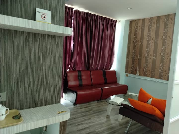 Executive Suite In Bintulu W/ Free Parking & Wifi - Sarawak
