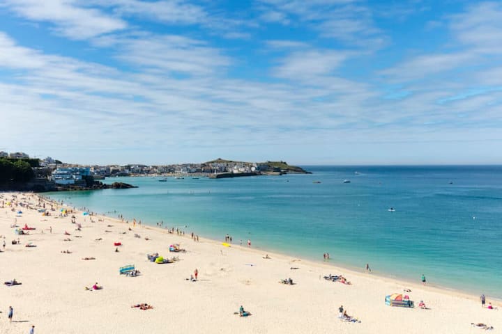 Shoreline View: Sea Views & Sunset Terrace | 2br - St Ives