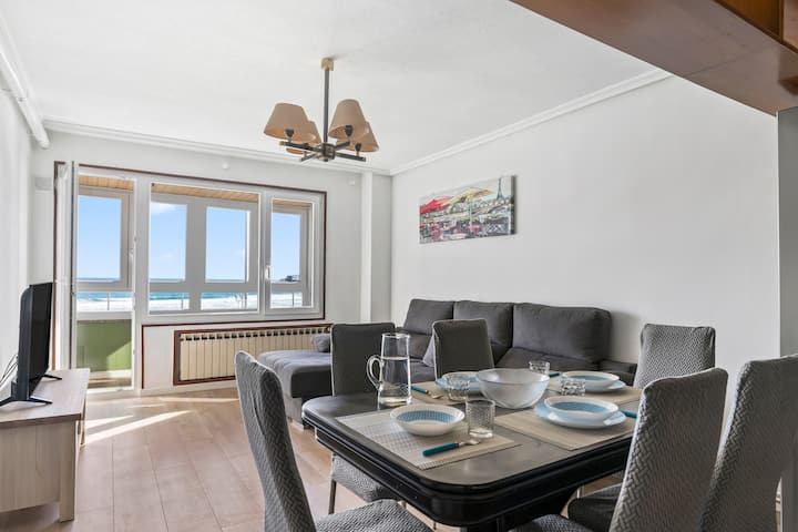 Apartamento Con Vistas A La Playa - Gijón