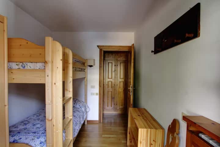 Dhomë gjumi 1