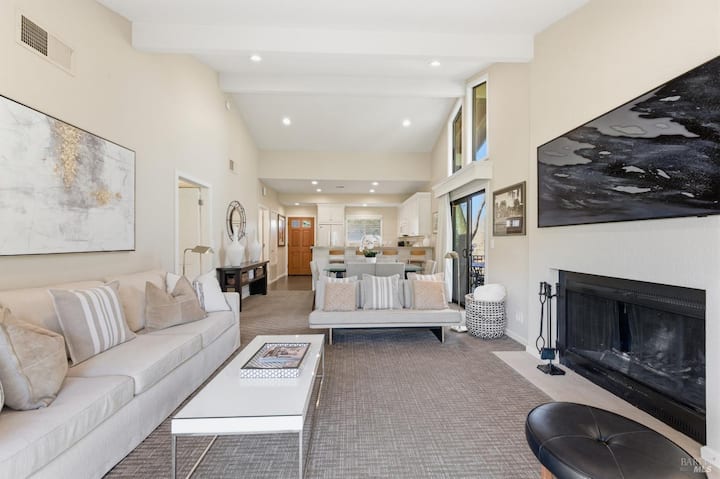 Golf Course Views, Oak Creek East, 2 King Suites - ナパ, CA