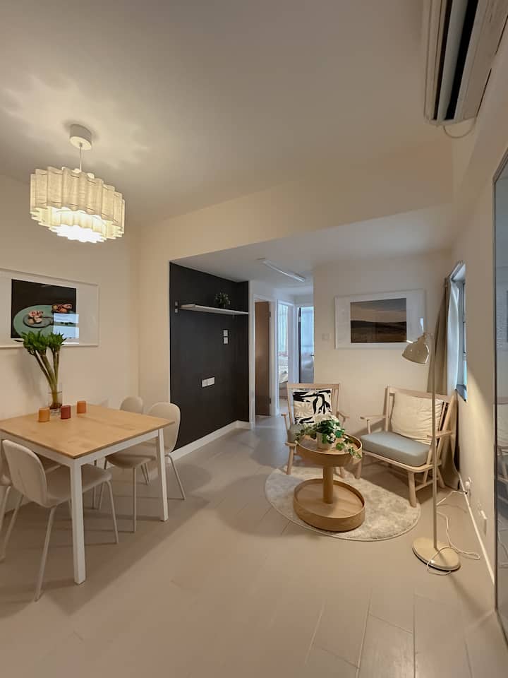 3br Apartment In Fortress Hill | Near Mtr - North Point