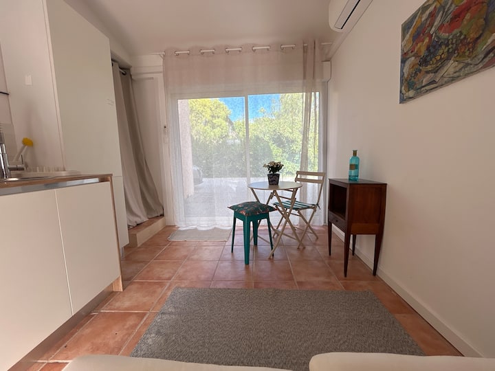Studio Cosy à 200m De La Mer Dans Un Havre De Paix - La Ciotat