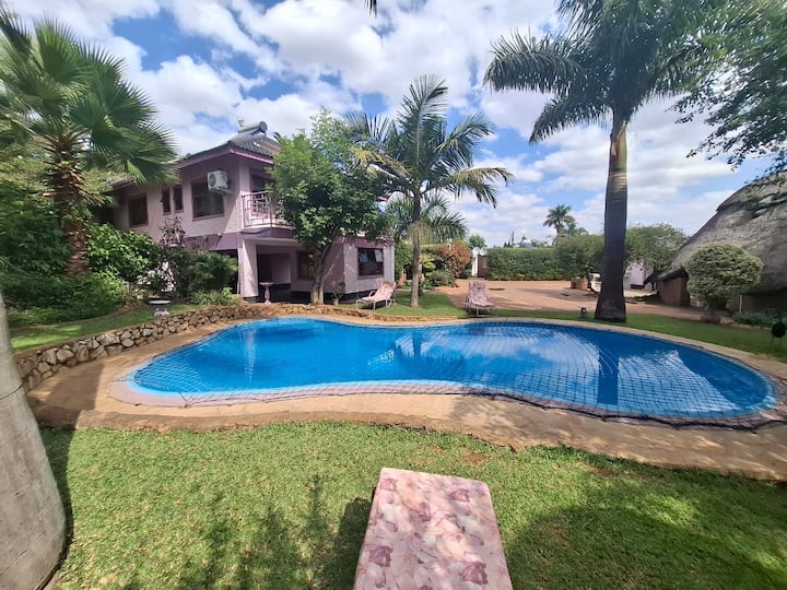 Premier Guest Lodge - Harare