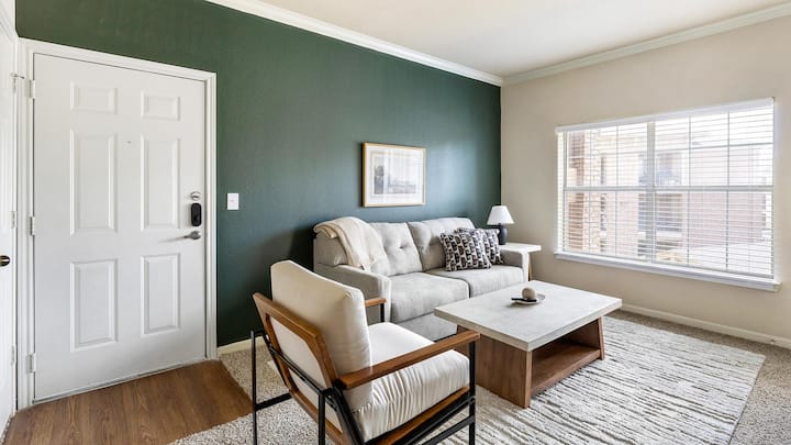 Landing | Amazing 1bd, Gym - Allen, TX