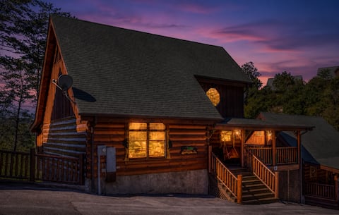 Bears Eye View cabin in Sevierville - Photo 1