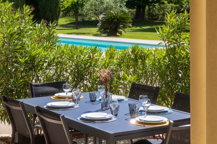 Appt. Verdoyant | 6p | Ext. Privatif | 2 Piscines - Grimaud
