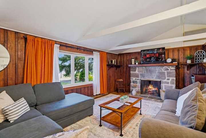Steps From Beach/playground*firepit*fenced In Yard - アローヘッド・レイク, PA