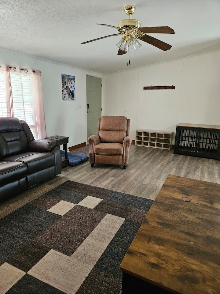 Excelsior Lodge & K9 Inn - Paonia