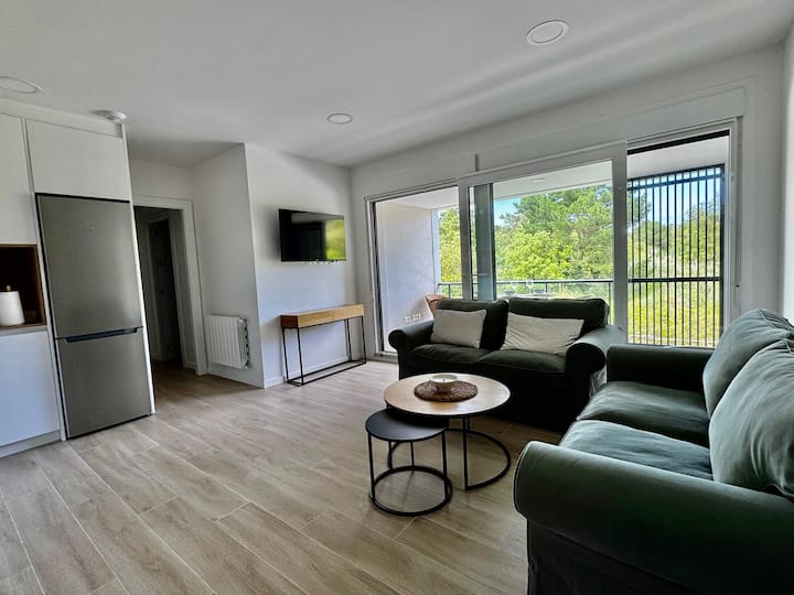 Nuevo Apartamento En La Playa De Loredo - Santander