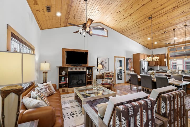 Black Mountain 5th Street – Main House - Black Mountain