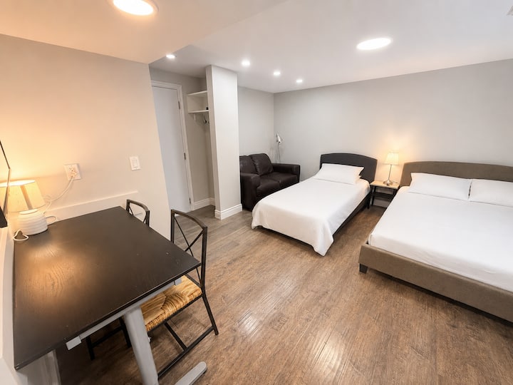 Spacious Suite In Thornhill - Vaughan