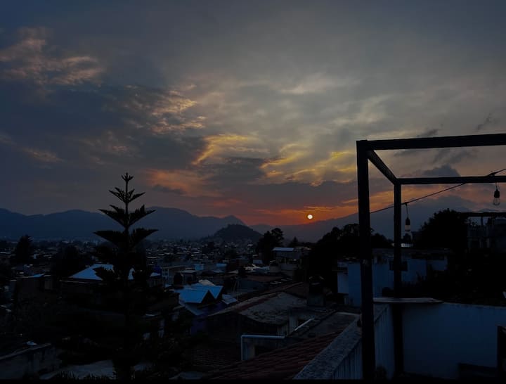 Casa Tapachula; Garaje, Chimenea Y 3 Miradores - San Cristóbal de las Casas