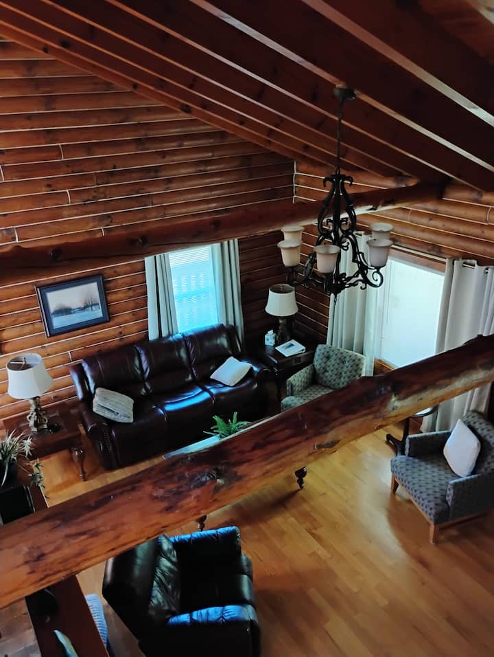 Ranch Cabin Near Virginia Tech - Blacksburg, VA