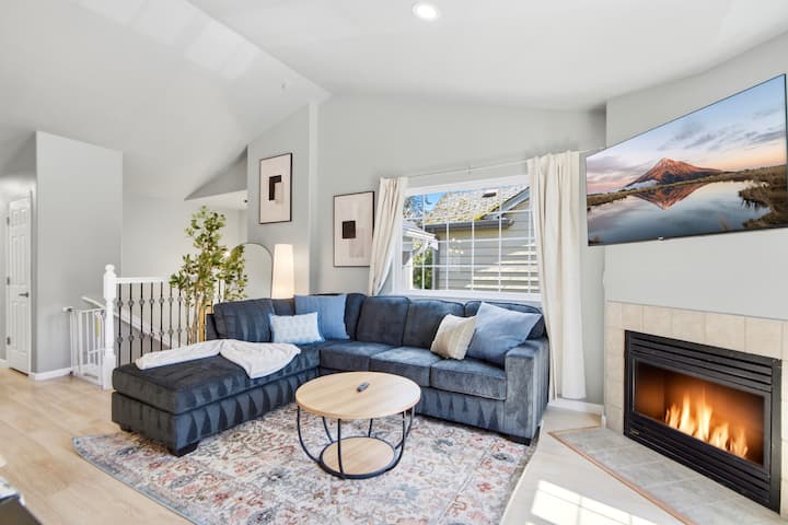 Bright 3br/2ba Retreat Near Uw & Northgate Station - Seattle, WA