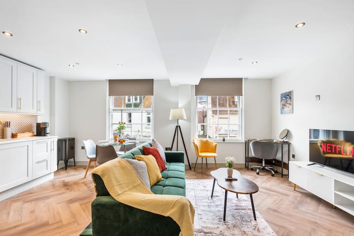 Remote Work Stay In The Lanes | Brighton Centre - イギリス ブライトン
