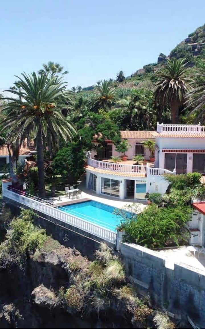 Dreamhouse On Top Of The Ocean - El Sauzal