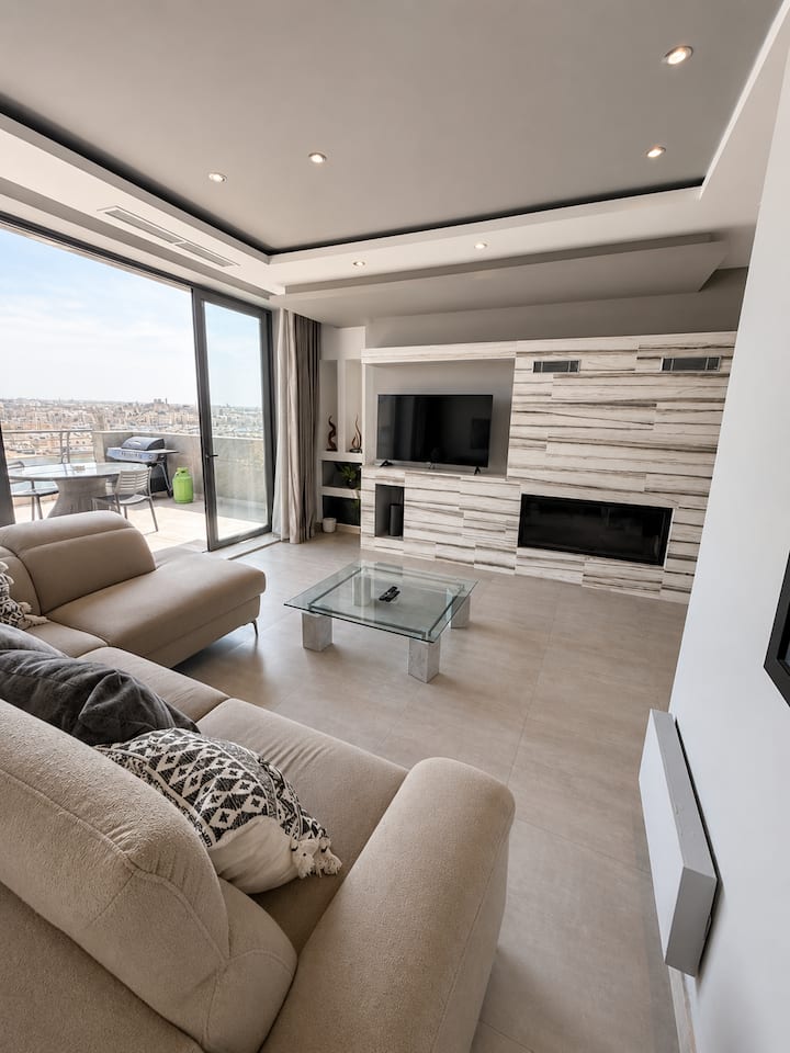 Sliema Penthouse | Jacuzzi & Bbq Terrace - Valletta