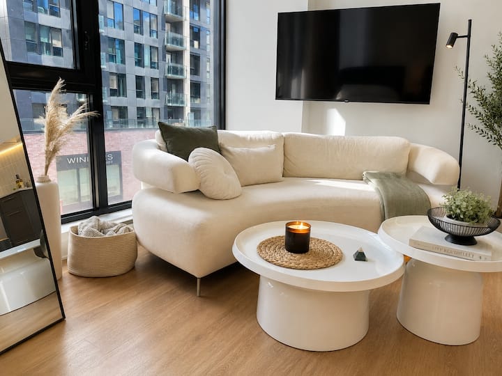 La Suite Griffintown Downtown | Pool & Gym - Montreal
