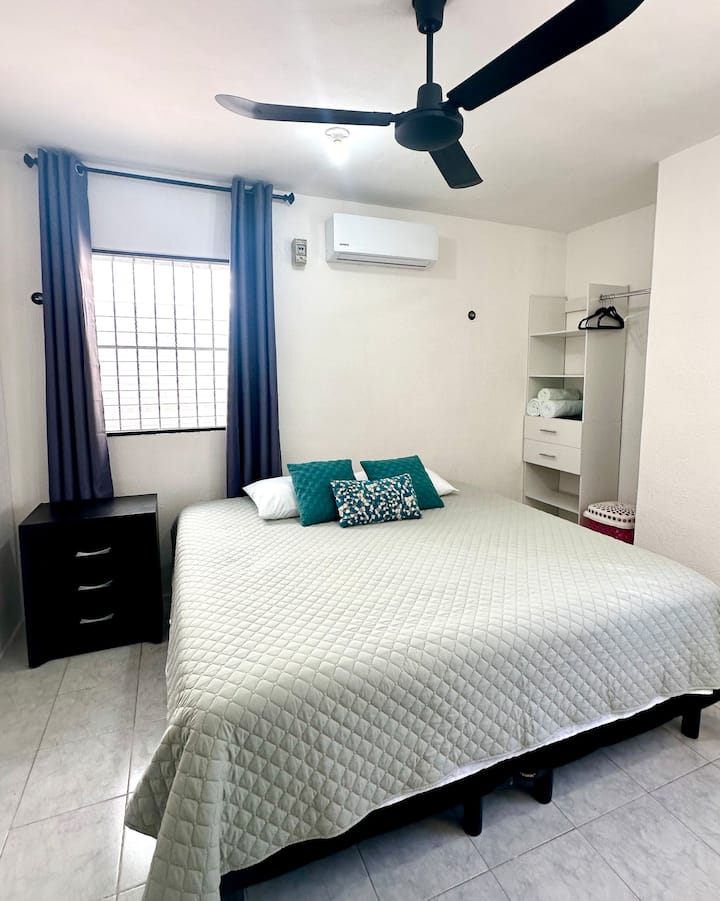 3 guests | Air-conditioned house. Multiplaza and Oxxo in Chetumal, Mexico